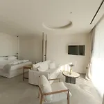 Theros Boutique Appart hôtel