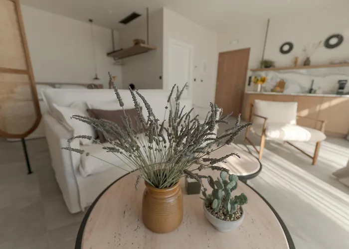 Theros Boutique Aparthotel