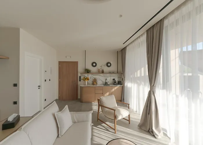 Theros Boutique Aparthotel Kourouta