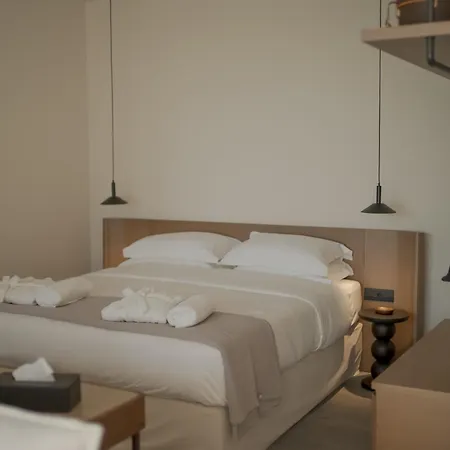 Theros Boutique 4* Kourouta