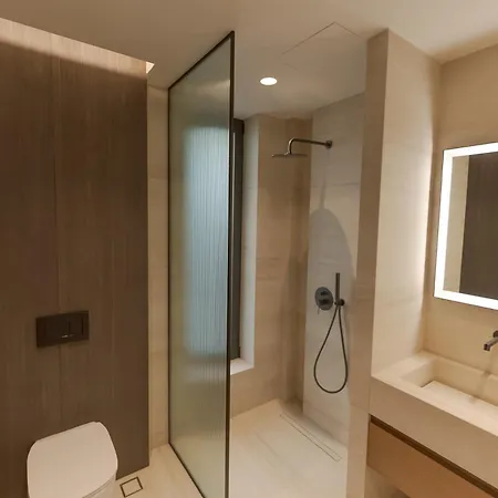 Theros Boutique Kourouta