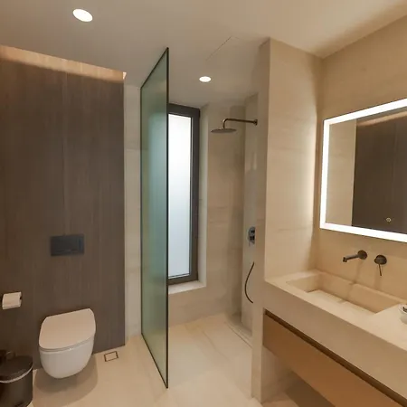 Theros Boutique Lägenhetshotell 4*