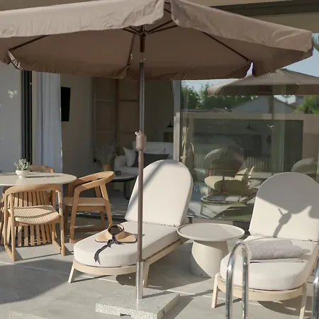 Lägenhetshotell Theros Boutique