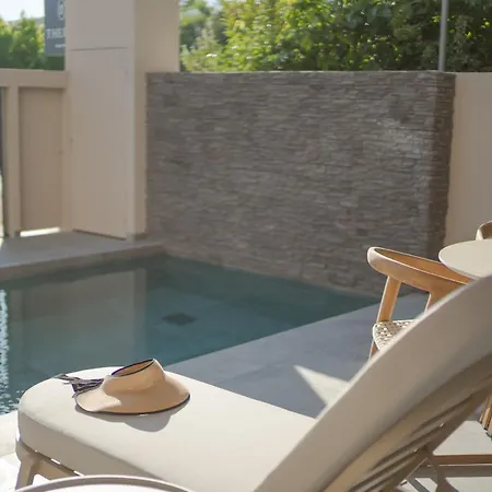 Theros Boutique 4* Kourouta