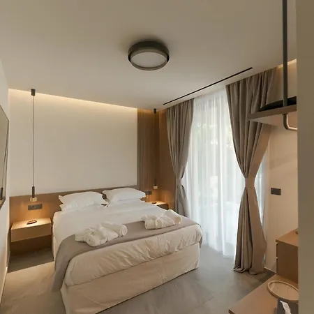 Theros Boutique 4* Kourouta