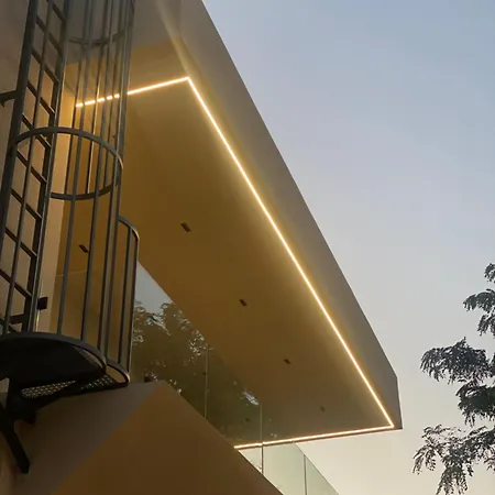 Lägenhetshotell Theros Boutique 4*