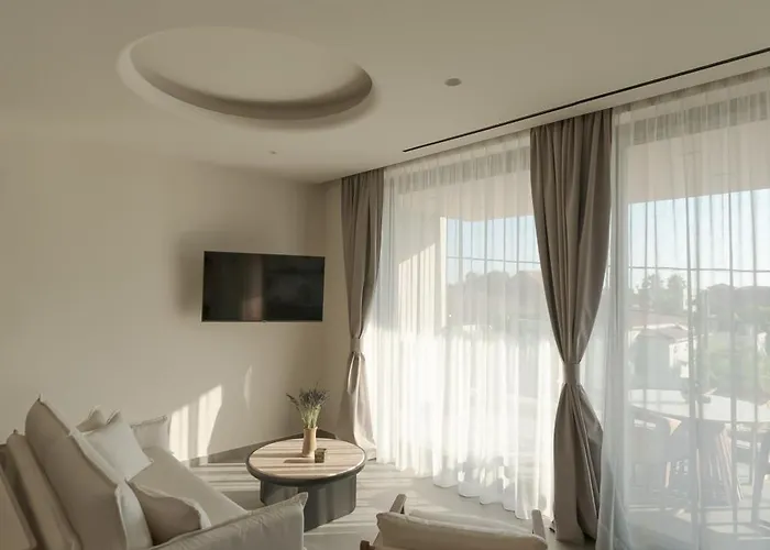 Theros Boutique Lejlighedshotel Kourouta