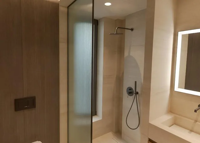 Theros Boutique Kourouta