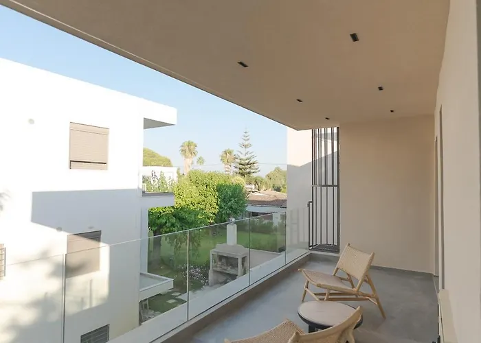 Ξενοδοχείο με διαμερίσματα Theros Boutique 4*