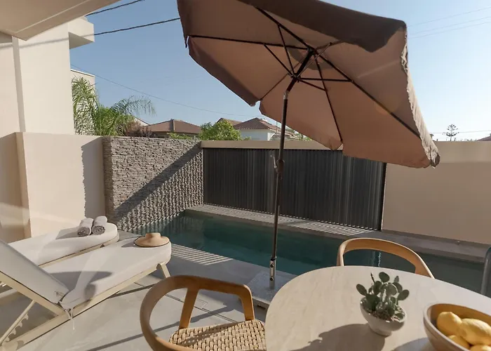 Lejlighedshotel Theros Boutique Kourouta