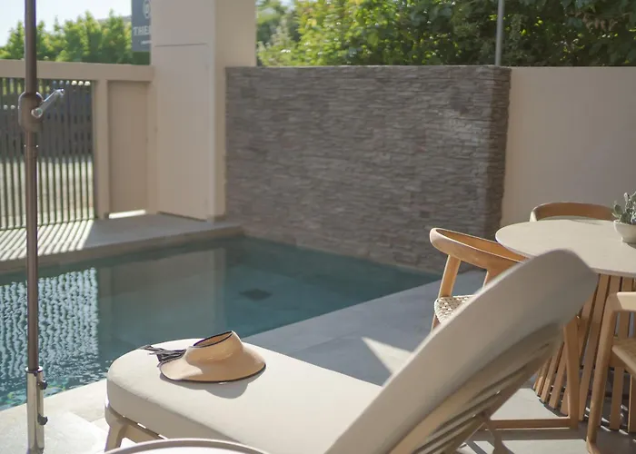 Theros Boutique 4* Κουρούτα